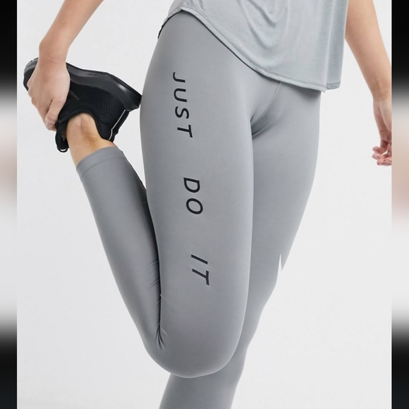 Nike swoosh 7/8 tights leggings size small - Picture 2 of 11